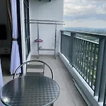 8Scape Residensi