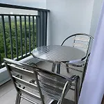8Scape Residensi