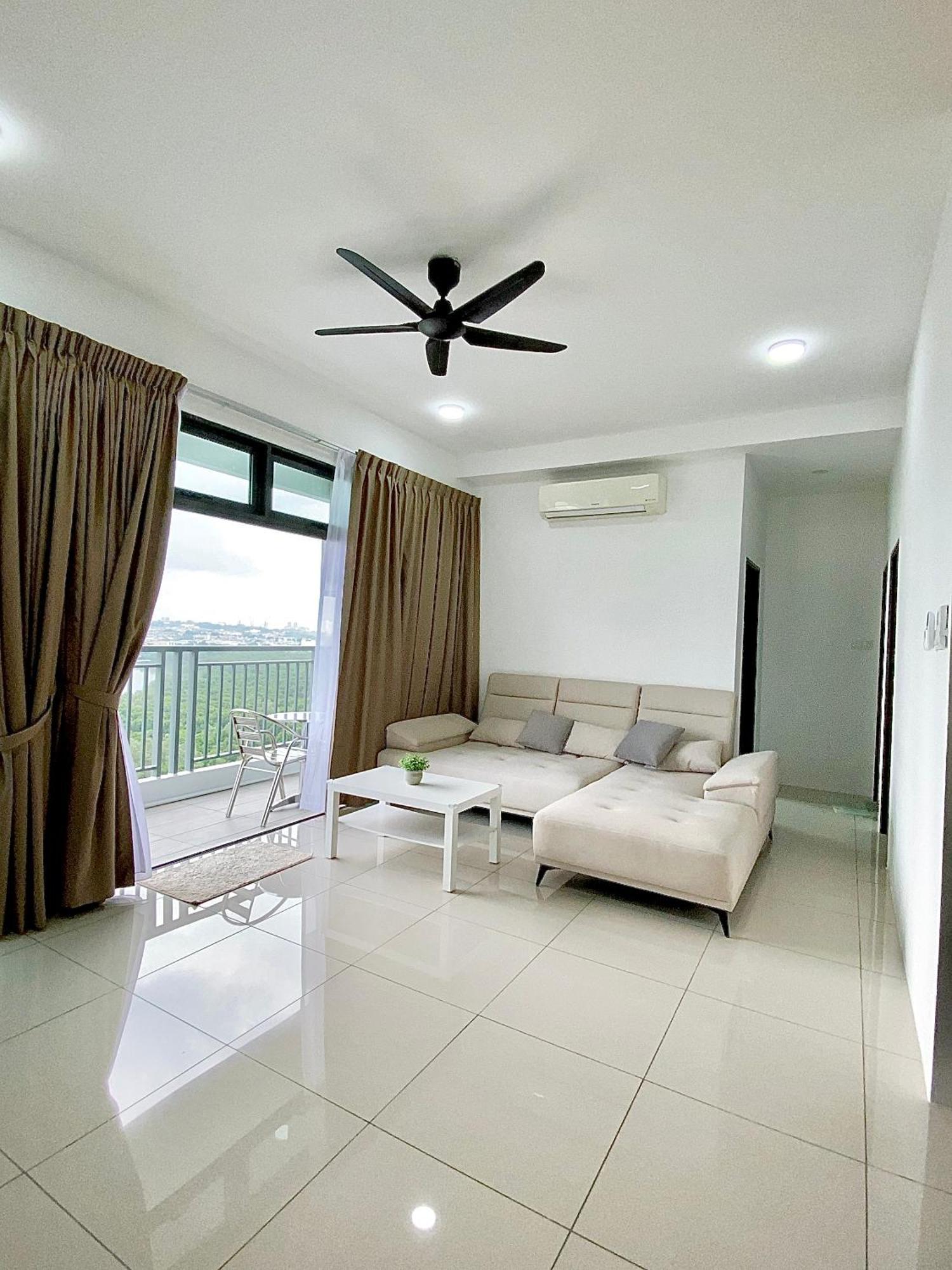 8scape Residensi